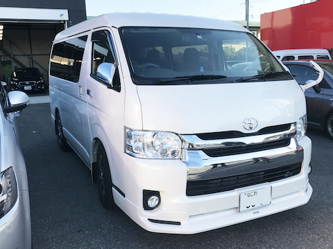 ハイエース　ヘコミ　修理　デントリペア　クォーター