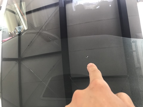 フロントガラス　飛び石　修理　ウインドリペア　ヴェルファイア