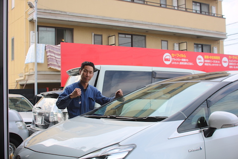 プリウスα　フロントガラス　飛び石　修理　ウインドリペア