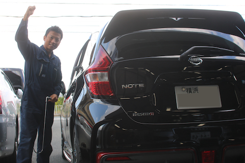 ノート　ドア　ヘコミ　修理　デントリペア