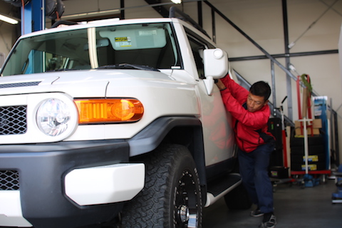 FJクルーザー　ヘコミ　修理　デントリペア　板金・塗装