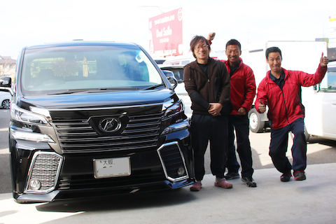 ヴェルファイア　新車　ヘコミ　修理　デントリペア　ボンネット