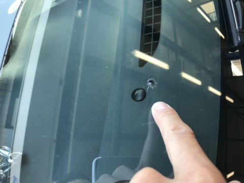 ワゴンR　フロントガラス　飛び石　修理　ウインドリペア