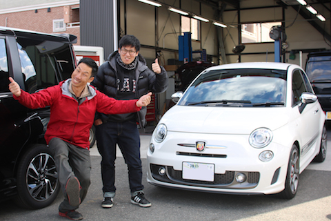 アバルト　595 フロントガラス　飛び石　修理　ウインドリペア