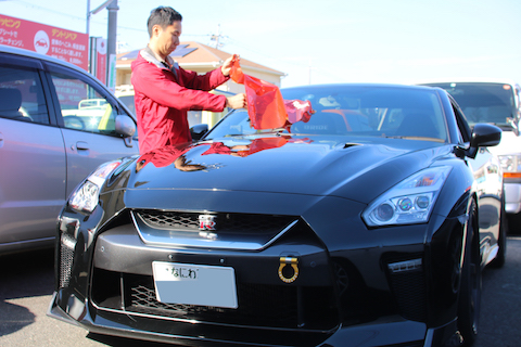 GTR 35 フロントガラス　飛び石　修理　ウインドリペア