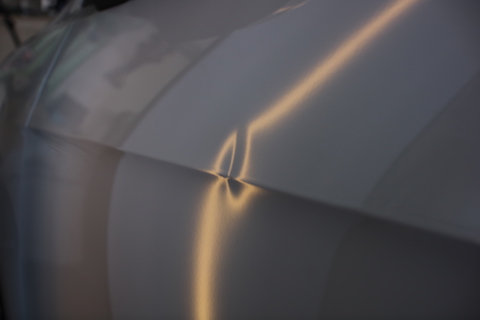 フォルクスワーゲン　ヴァリアント　ヘコミ　修理　デントリペア