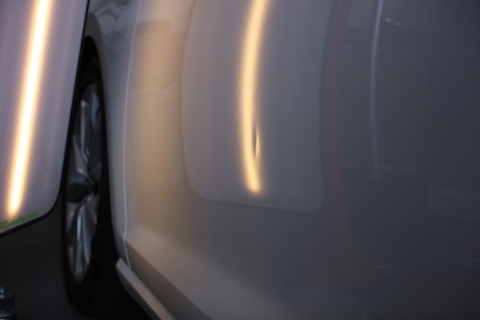 フォルクスワーゲン　ヴァリアント　ヘコミ　修理　デントリペア