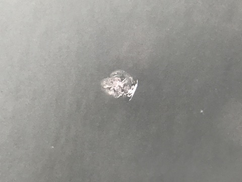 フロントガラスの欠け修理もお任せください