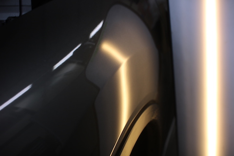 大阪のデントスマイルは、驚きのヘコミ修理をご用意しています！