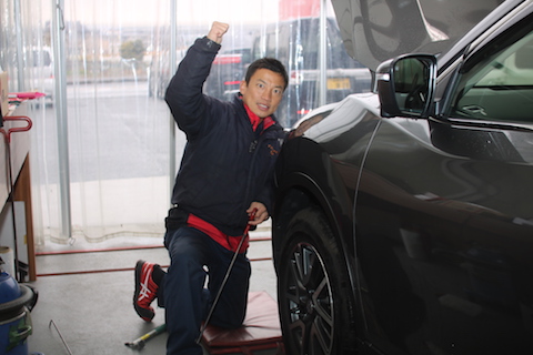 大阪のデントスマイルは、驚きのヘコミ修理をご用意しています！