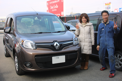 フロントガラスの飛び石修理、外車でも直ります！