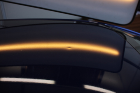 ルーフのヘコミ、板金しないで綺麗に直します！　