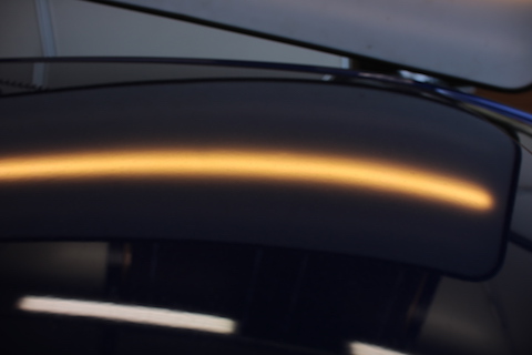 ルーフのヘコミ、板金しないで綺麗に直します！　