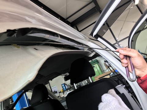 ルーフのヘコミ直しは、修理歴つかない方法で価値を下げません！