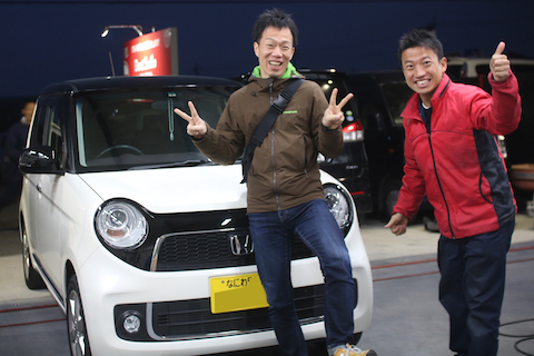 ドアパンチで車にヘコミが出来たら、デントスマイルの修理が一番！