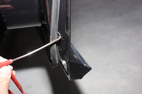 新車ワーゲンのヘコミを、塗装しないで新車の鉄板に元どおりに修理！