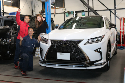 ウインドリペア（飛び石修理）他店様では予約しても3日、デントスマイルは即日施工！