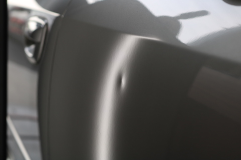 駐車場で防止出来ないドアパンチの修理を一番良い方法で直します！