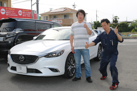 衝突防止センサー付のフロントガラス、交換は高額なので修理で解決！