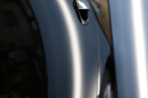 大事な愛車、塗装しない修理方法デントリペアでお悩み解決！