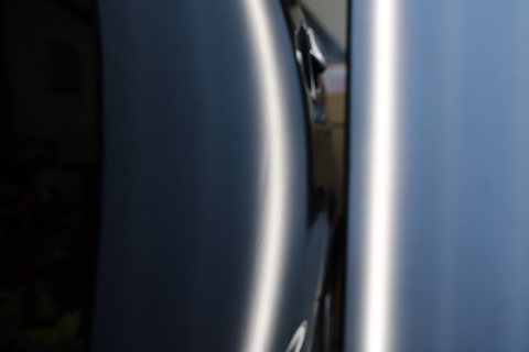 大事な愛車、塗装しない修理方法デントリペアでお悩み解決！