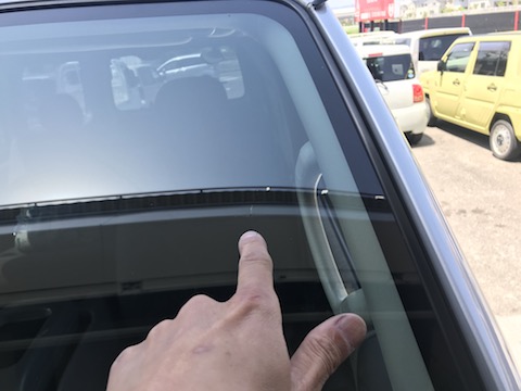 フロントガラスのウインドリペア 、大阪で予約無くても即日施工！