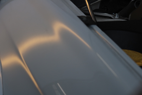 フェンダー・クォーターのヘコミ修理もデントリペアで解決！