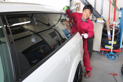 フェンダー・クォーターのヘコミ修理もデントリペアで解決！