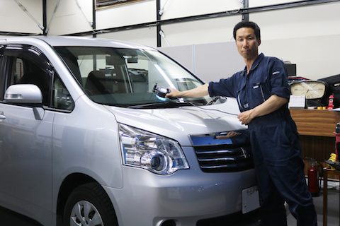 フロントガラスのヒビ修理出来ない場所を直します！