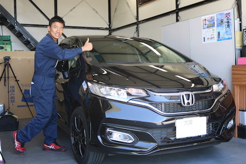 車のヘコミ修理、裏から押せなくても、引っ張り出して直します！