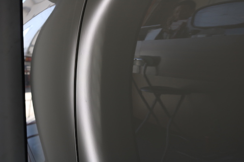 車のヘコミをチョット待っている間に即日修理！