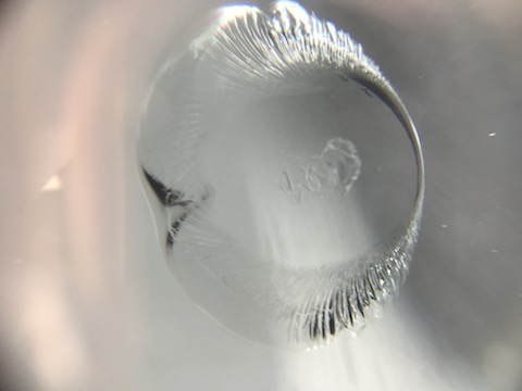 ウインドリペアDIYは危険！修理はガラス専門店で！