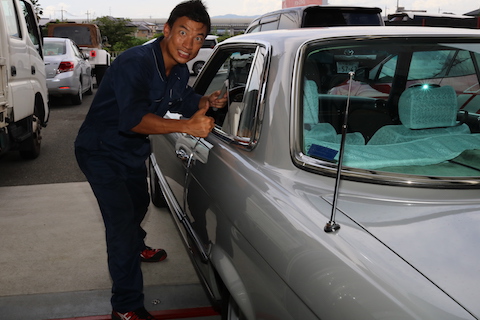 40年前の旧車にヘコミ、塗装しない修理のデントリペアが一番！