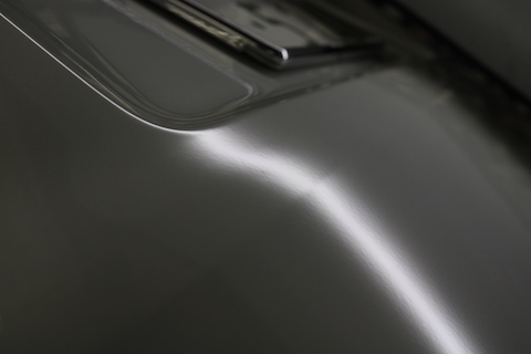 車のヘコミ・えくぼ修理のデントリペア（PDR)