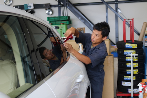 ポルシェ マカン、100万円と言われたヘコミ修理が3万円で直りました！