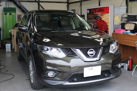 車のフロントガラスのヒビ修理、ガラスリペアで解決！