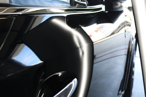 駐車場で当て逃げ被害！最小限の負担で最大限の仕上がりをご用意！