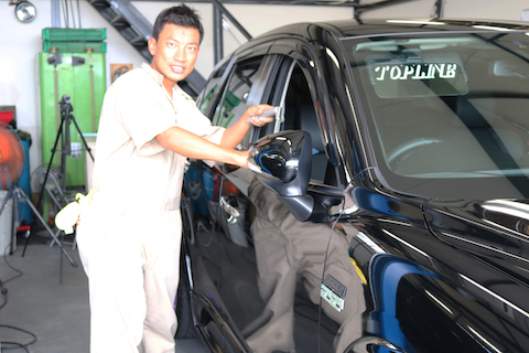 駐車場で当て逃げ被害！最小限の負担で最大限の仕上がりをご用意！