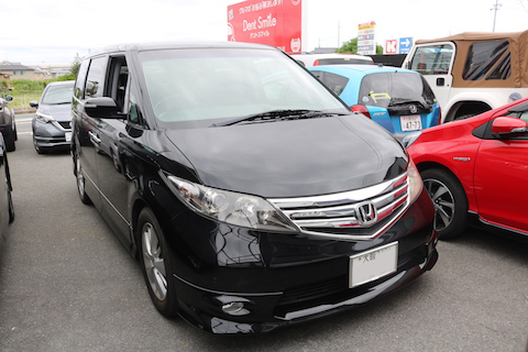 お盆休みでも、ウインドリペア予約無しで40分〜の即日施工！