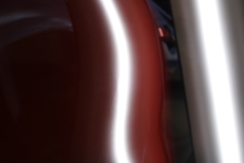 複雑なヘコミも、デントリペアで塗装しないで直ります！