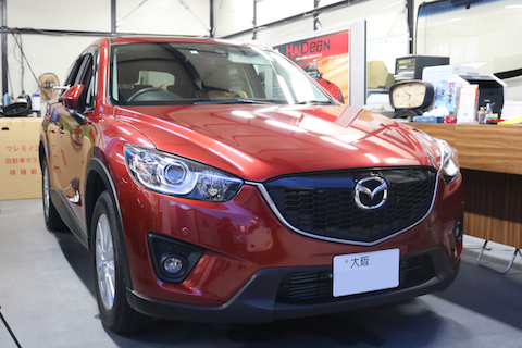 複雑なヘコミも、デントリペアで塗装しないで直ります！