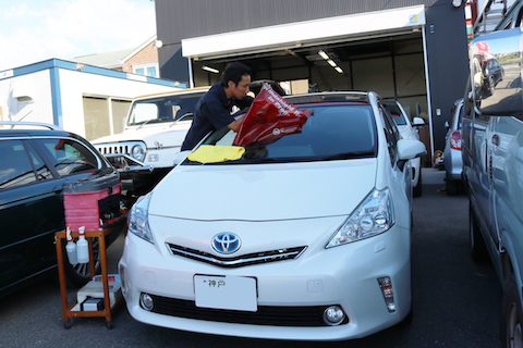 ウインドリペアのDIYで失敗！デントスマイルにお任せください。