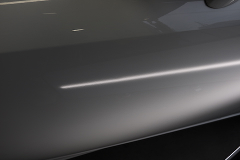 心を悩ますヘコミ、チョット待つ間に修理完了！