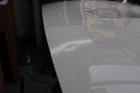 台風被害でヘコミ！塗装しないデントリペアで即日修理！！！