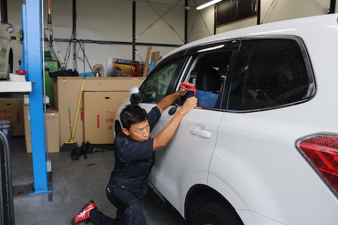 小さなヘコミもお客様にとって大きな悩み！デントスマイルが解決！