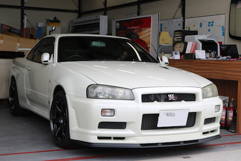 ドアエッジが大きくへこんでも、板金塗装しない修理で即日施工！