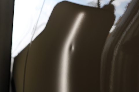 新車や特別仕様の色等、ヘコミ修理で色を塗りたく無い方にオススメ！