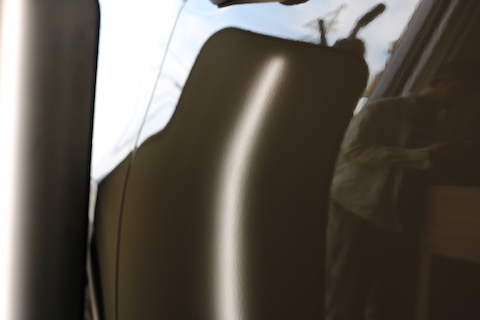 新車や特別仕様の色等、ヘコミ修理で色を塗りたく無い方にオススメ！