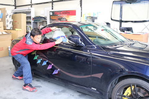 愛車のヘコミ修理は即日施工のデントリペアで査定士もわからない仕上がり！