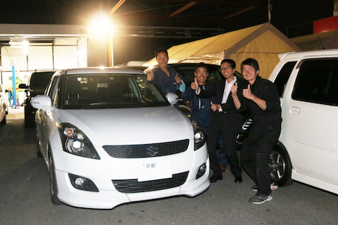 深いヘコミも鈑金塗装しないデントリペアで修理が可能！